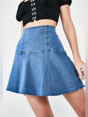 We The Free Highlands Denim Flared Mini Skirt | Size 8 | Raw Hem Blue